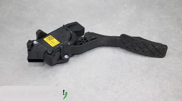 Seat Toledo IV (NH) Accelerator throttle pedal 6R2721503F 0280755256