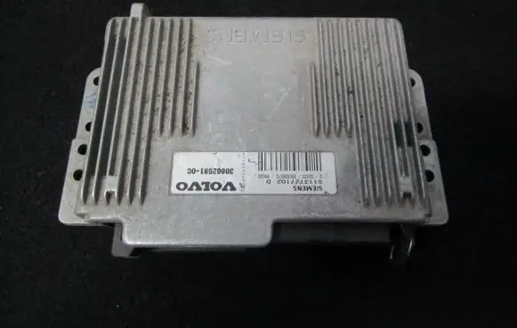 Volvo S40, V40 Engine control unit/module s113727102d 30862591-0c