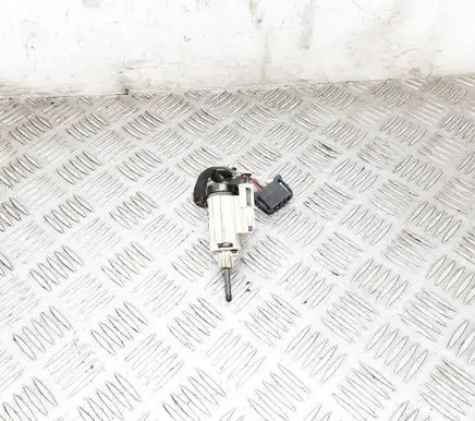 Audi A4 S4 B6 8E 8H Brake pedal sensor switch 8E0927189R 1888 19322005