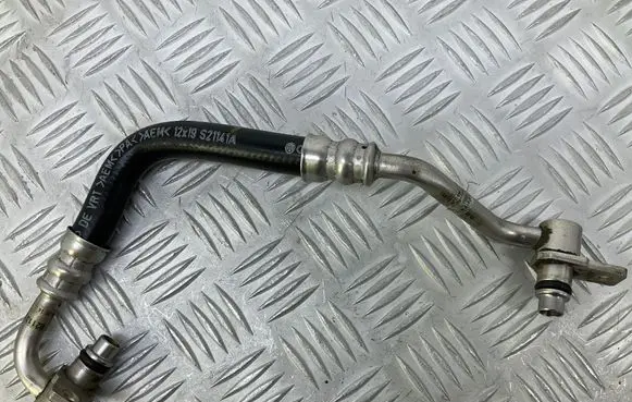 Audi A7 S7 4G Gearbox oil cooler pipe/hose 4G0317818S