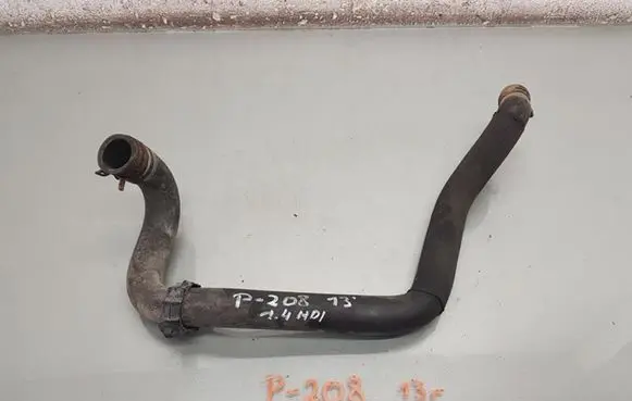 Peugeot 208 Engine coolant pipe/hose 9684653180