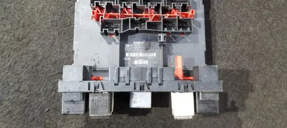 Volkswagen PASSAT B6 Comfort/convenience module 3C0937049H