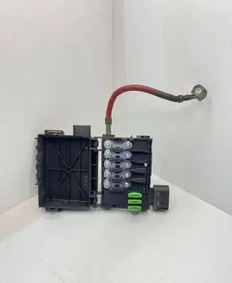 Volkswagen Golf IV Fuse module 1J0937550