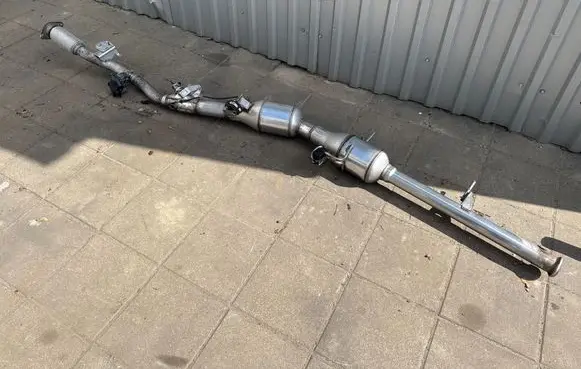 Renault Trafic III (X82) Catalyst/FAP/DPF particulate filter 208006060R 82408460 93459488
