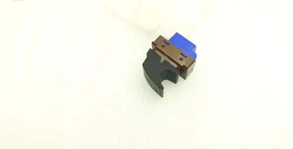 Volkswagen PASSAT B7 Tailgate opening switch 3AA959831