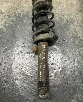 Volkswagen PASSAT B6 Front shock absorber with coil spring