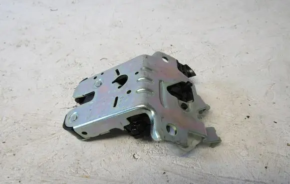 Skoda Kamiq Tailgate/trunk/boot lock/catch/latch 654827505