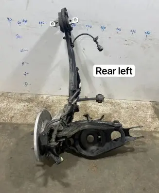 Chrysler Pacifica Rear wheel hub spindle/knuckle 