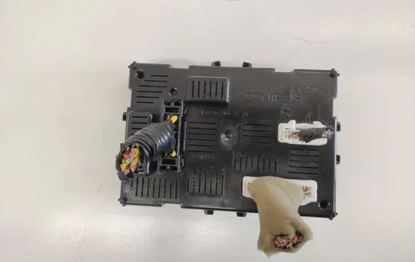 Nissan Note (E11) Comfort/convenience module 284B29U00A 281173409B