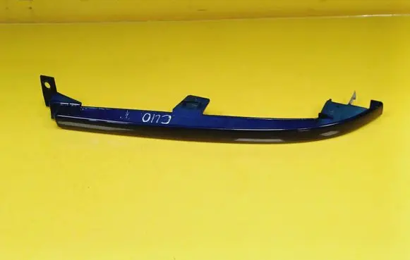Under headlight/headlamp trim