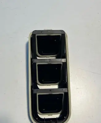 Peugeot 3008 III Quarter panel pressure vent 9678565780