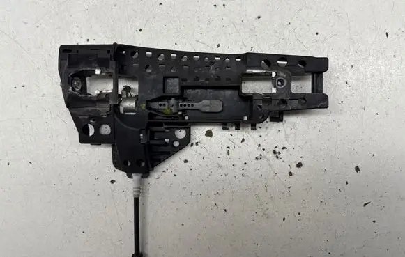 Audi A6 S6 C7 4G Front door exterior handle/bracket 4H0837886
