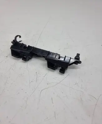Nissan Ariya Headlight/headlamp mounting bracket W5751R