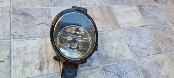Nissan X-Trail T30 Front fog light 89203561 89905EW 26150