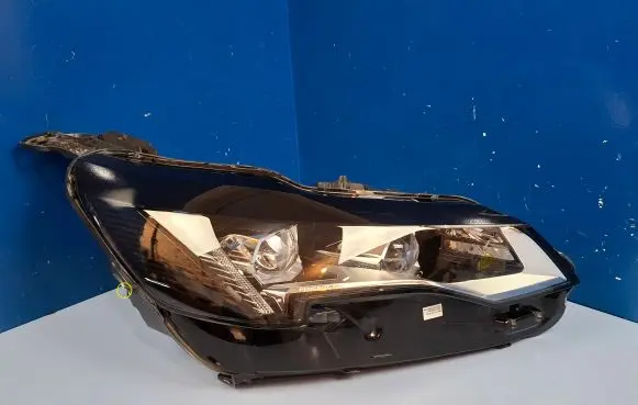 Peugeot 3008 II Headlight/headlamp 9836230580 89914260