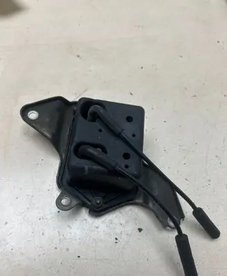 Opel Vectra C Vacuum air tank 46845905
