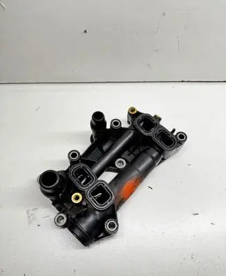 BMW 5 F10 F11 Oil filter mounting bracket 70379335