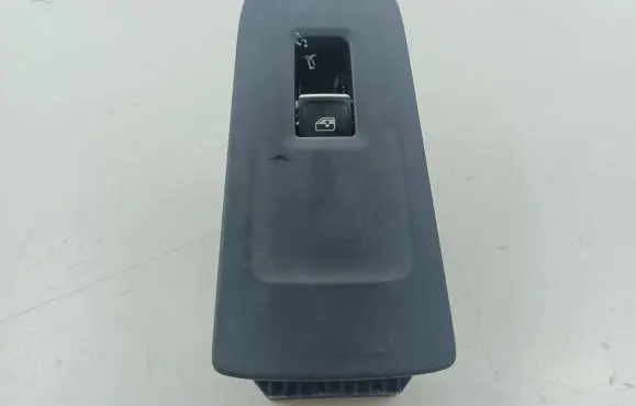 Volkswagen Golf VIII Electric window control switch 5H0867256