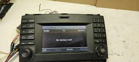 Mercedes-Benz Vito Viano W447 Radio/CD/DVD/GPS head unit A4479009005 A4479012402 RY2540