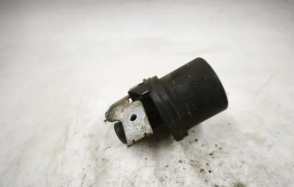 BMW 5 E60 E61 Air filter 1438836 52757608