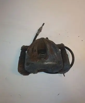 Toyota Corolla Verso E121 Front brake caliper