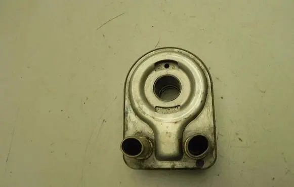 Ford Focus Engine oil radiator CM5G6B856EA VD7633