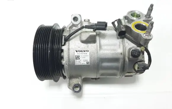 Volvo XC40 Air conditioning (A/C) compressor (pump) P31497908