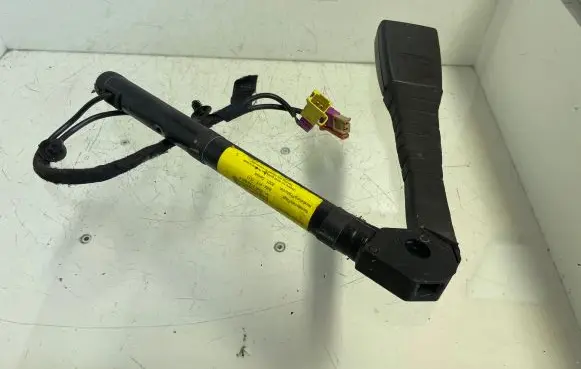 Opel Signum Front seatbelt buckle 13127947F 0793326