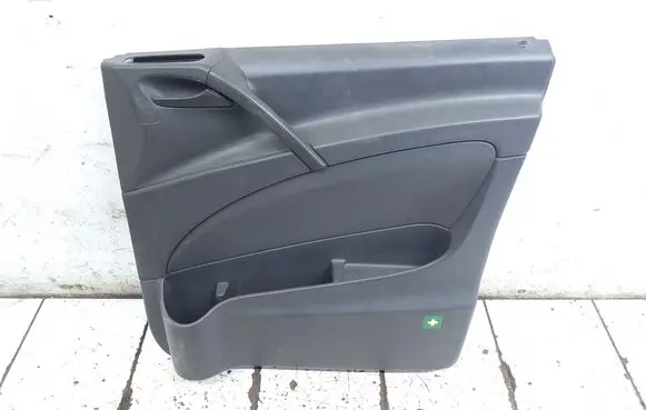 Mercedes-Benz Vito Viano W639 Front door card panel trim A6397270171