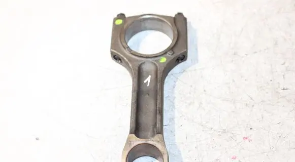 BMW 3 E90 E91 Connecting rod/conrod M33