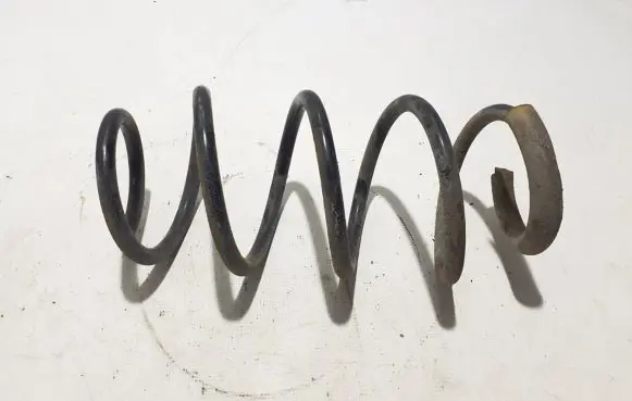 Mercedes-Benz Vito Viano W639 Front coil spring A6393211904