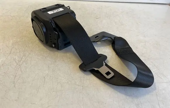 BMW X6 F16 Rear seatbelt 7376129