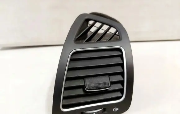 KIA Sorento Rear air vent grill 2P974-80105
