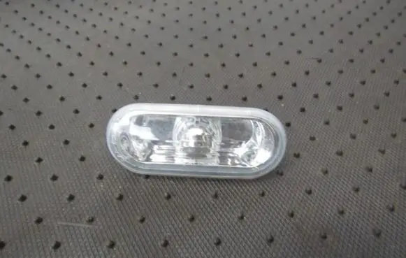 Volkswagen PASSAT B5 Front fender indicator light 1j0949117