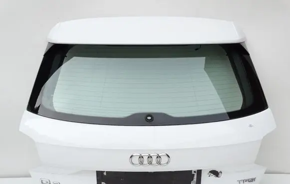 Audi Q2 - Opening tailgate glass LY9C