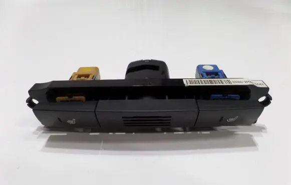 KIA Sorento Tailgate/trunk/boot open switch 933002p030KIA