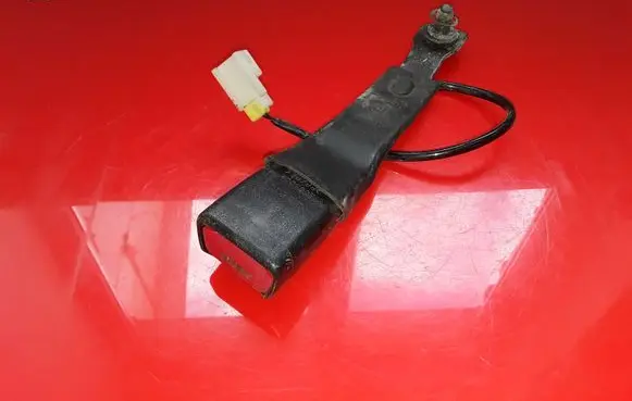 Lexus GS 300 350 430 450H Front seatbelt buckle E063002 B500