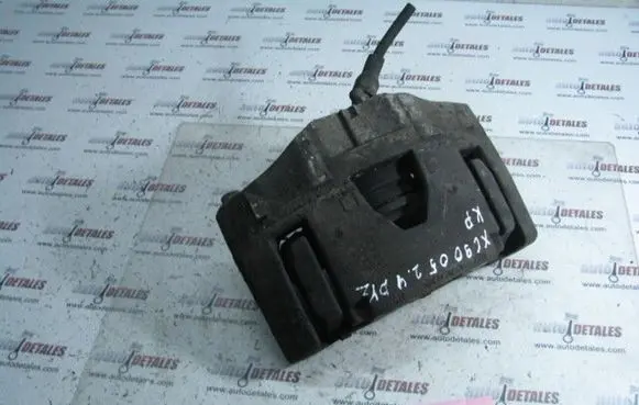 Volvo XC90 Front brake caliper 30657303