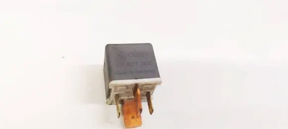 Volkswagen Golf III Other relay 191937503