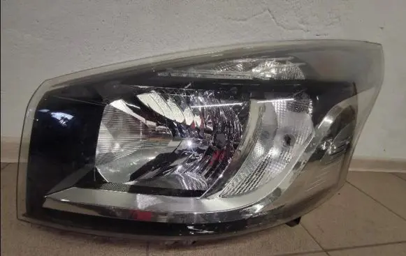 Renault Trafic III (X82) Headlight/headlamp 260607934R