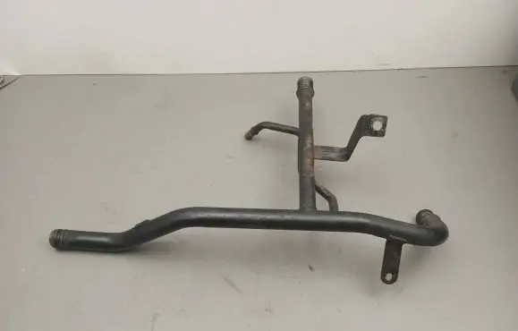 BMW 5 E39 Engine coolant pipe/hose