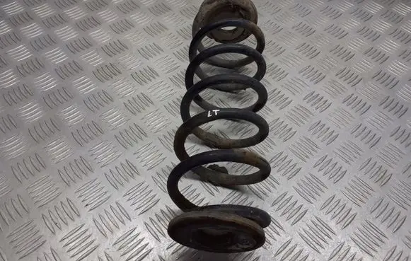 Volkswagen Touran I Rear coil spring