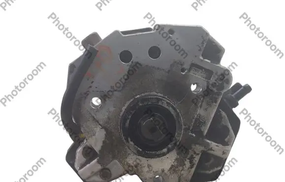 Volvo V70 Fuel injection high pressure pump 0445010043 8689590 060694