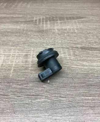 BMW 5 E39 Tail light bulb cover holder 8364780 178056 32CP