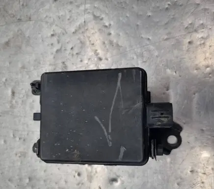 Toyota Prius+ (ZVW40) Distronic sensor radar 8821047070 2300007051