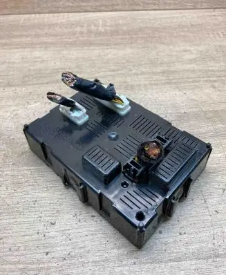 Nissan Note (E11) Comfort/convenience module 284B2BC52A 00343166 WithPlug