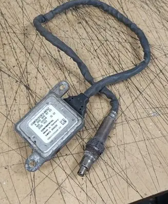 Mercedes-Benz C W205 Lambda probe sensor A0009059703