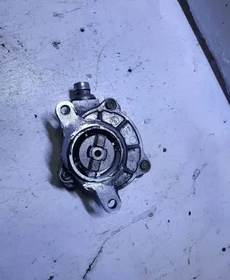 Vacuum pump