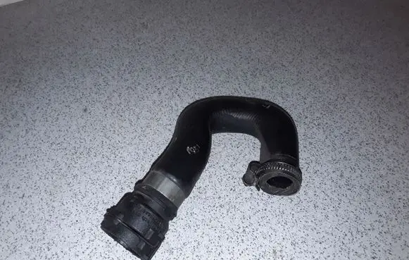BMW 5 E39 Engine coolant pipe/hose 11532247879 2247879