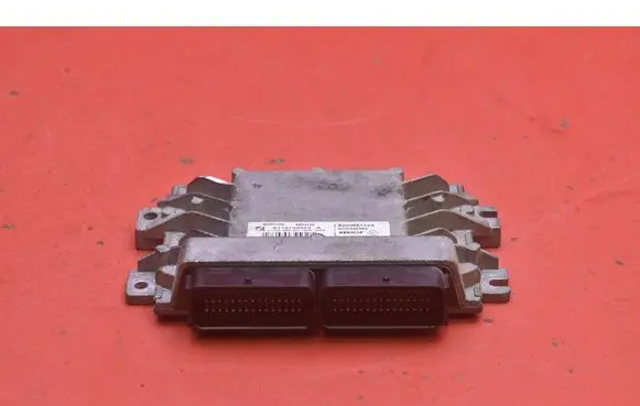 Dacia Sandero Engine control unit/module ECU 8200661124